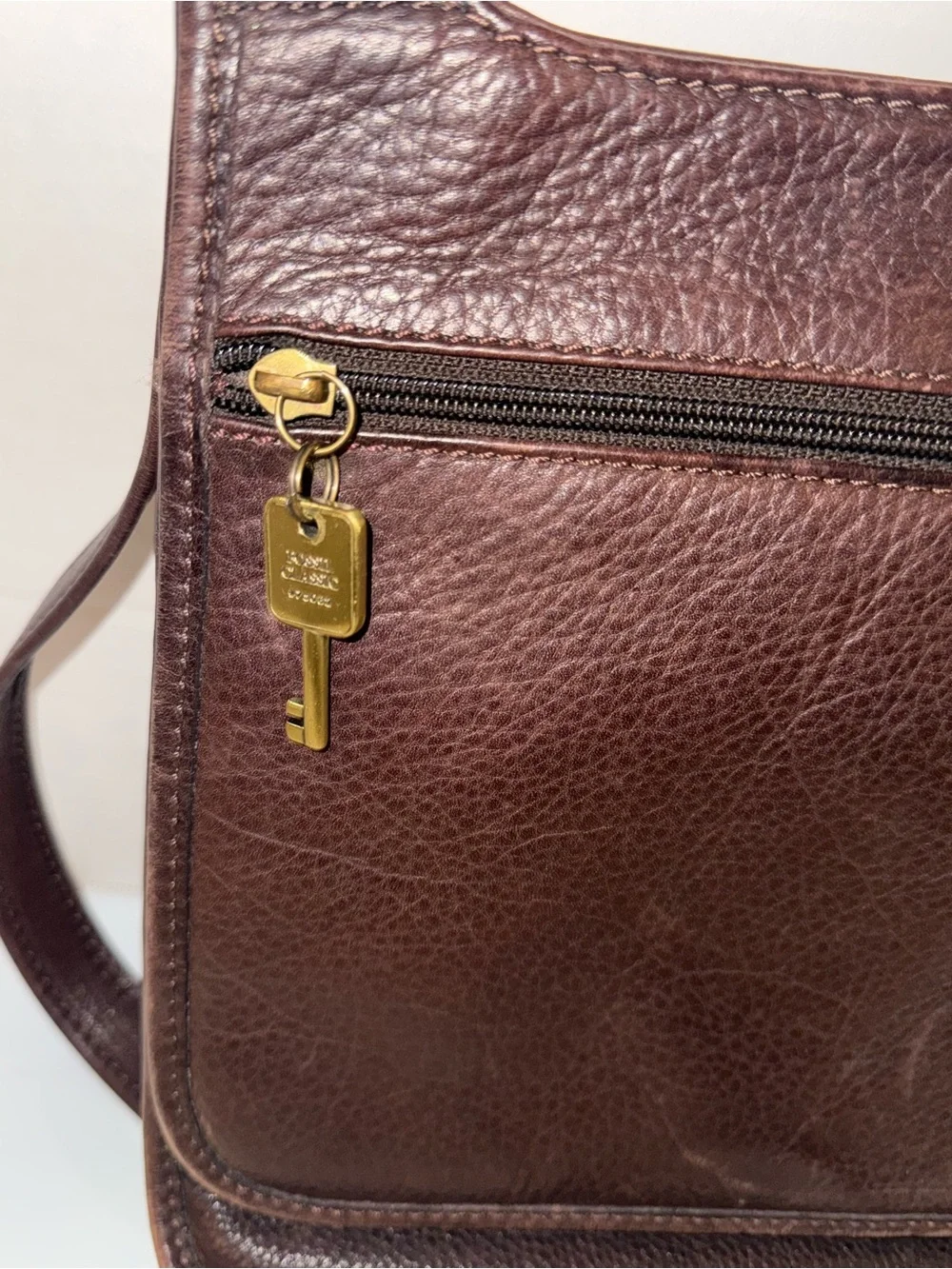 VINTAGE FOSSIL 90s Brown Leather Crossbody Bag